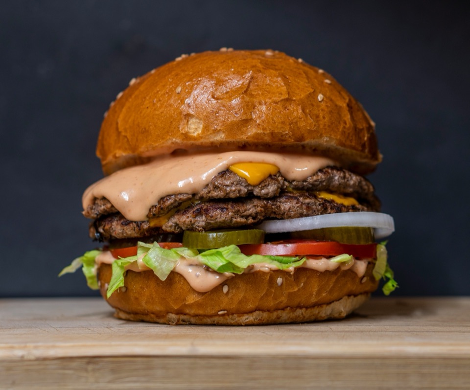 Illustrative burger photo for Acqua Bistecca.