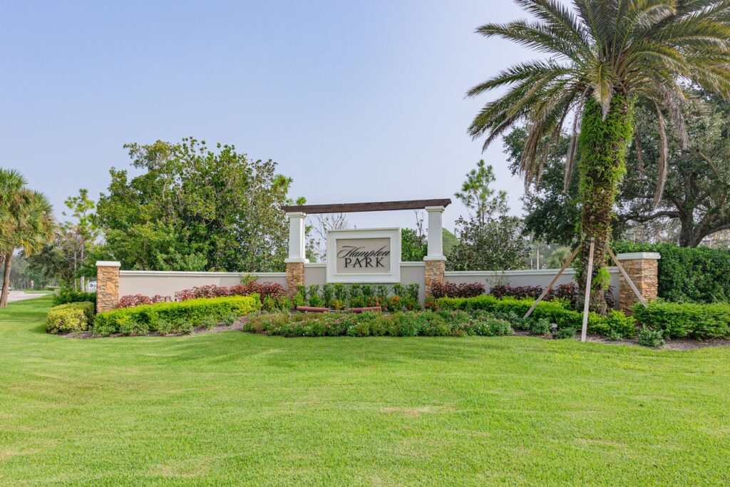 Hampton Park Community Entrance, Fort Myers, Florida