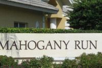 Mahogany Run entrance sign, Fort Myers, Florida